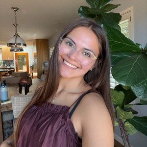 Meet your Posher, Natalia